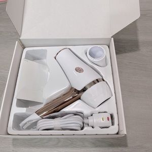 T3 featherweight hair dryer